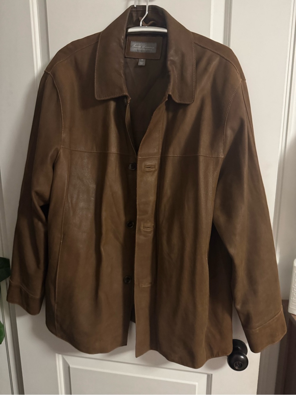 EUC daniel cremieux Men's Brown Leather Jacket - Classic Button Front